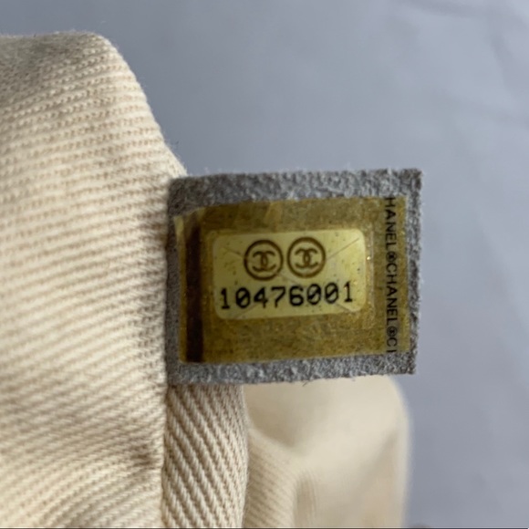 CHANEL Arc De Triomphe Canvas Shoulder Bag - Picture 14 of 16